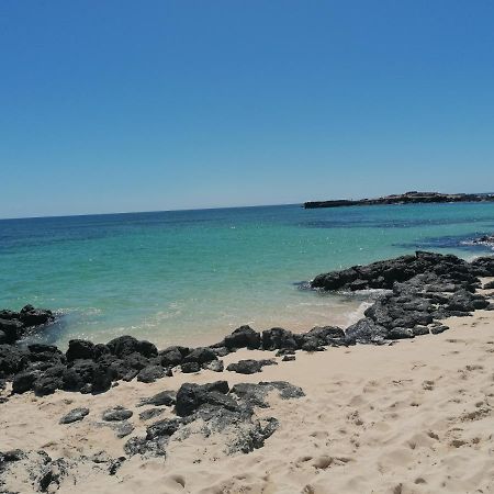 Apartamento Junto Al Mar con Wifi Cotillo Esterno foto